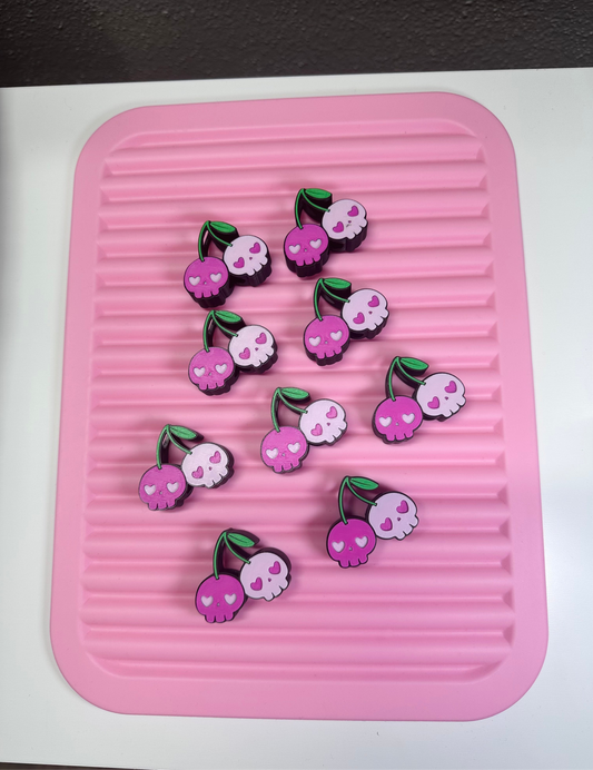 Skull Cherry Straw Topper