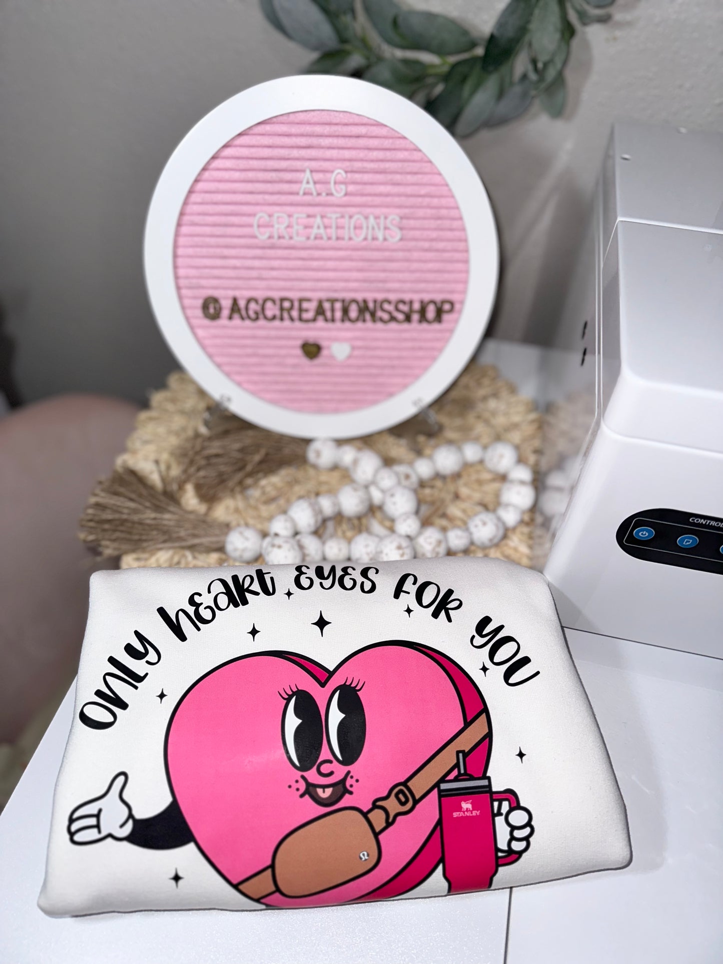 Only heart eyes for you Crew Neck