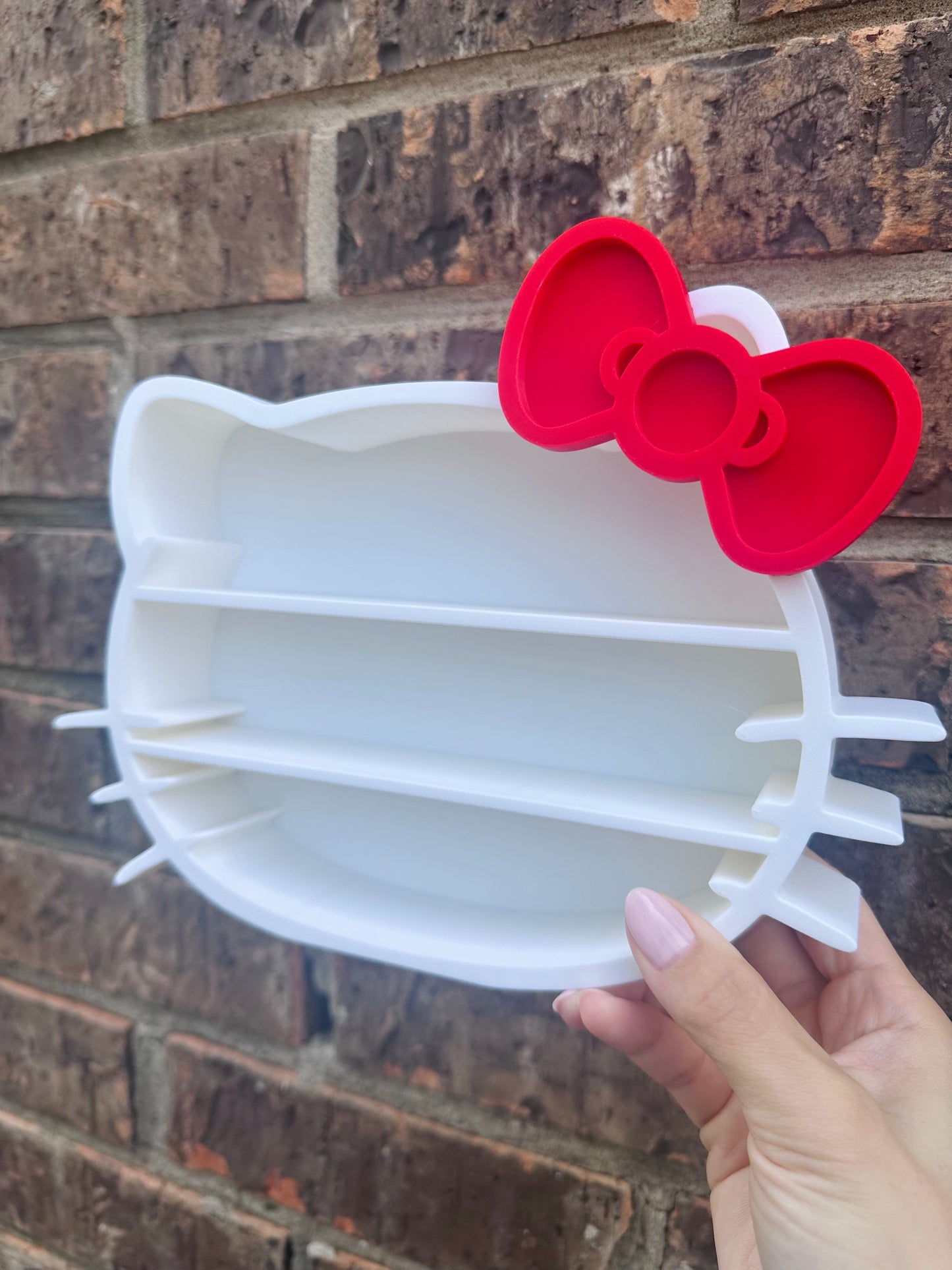 Bow Shelf